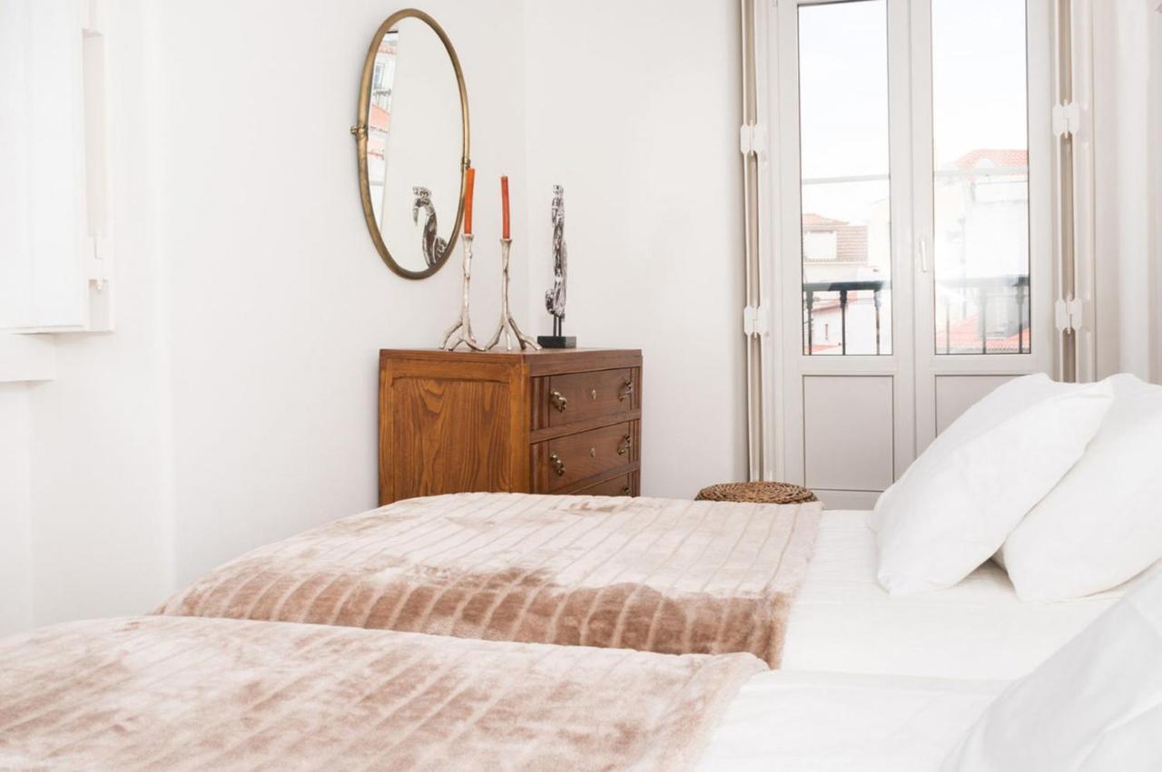 Stylish Lisbon Apartment In Alfama Екстериор снимка