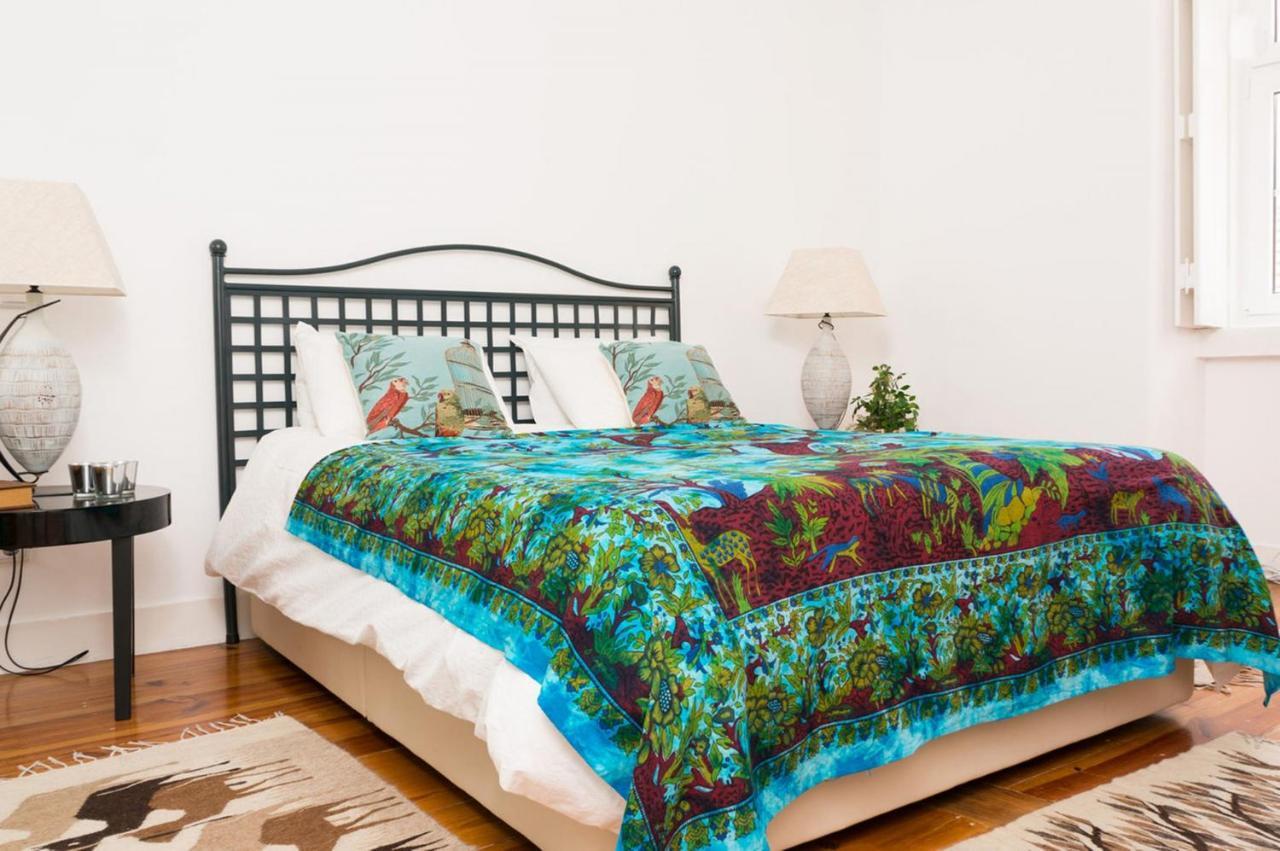 Stylish Lisbon Apartment In Alfama Екстериор снимка