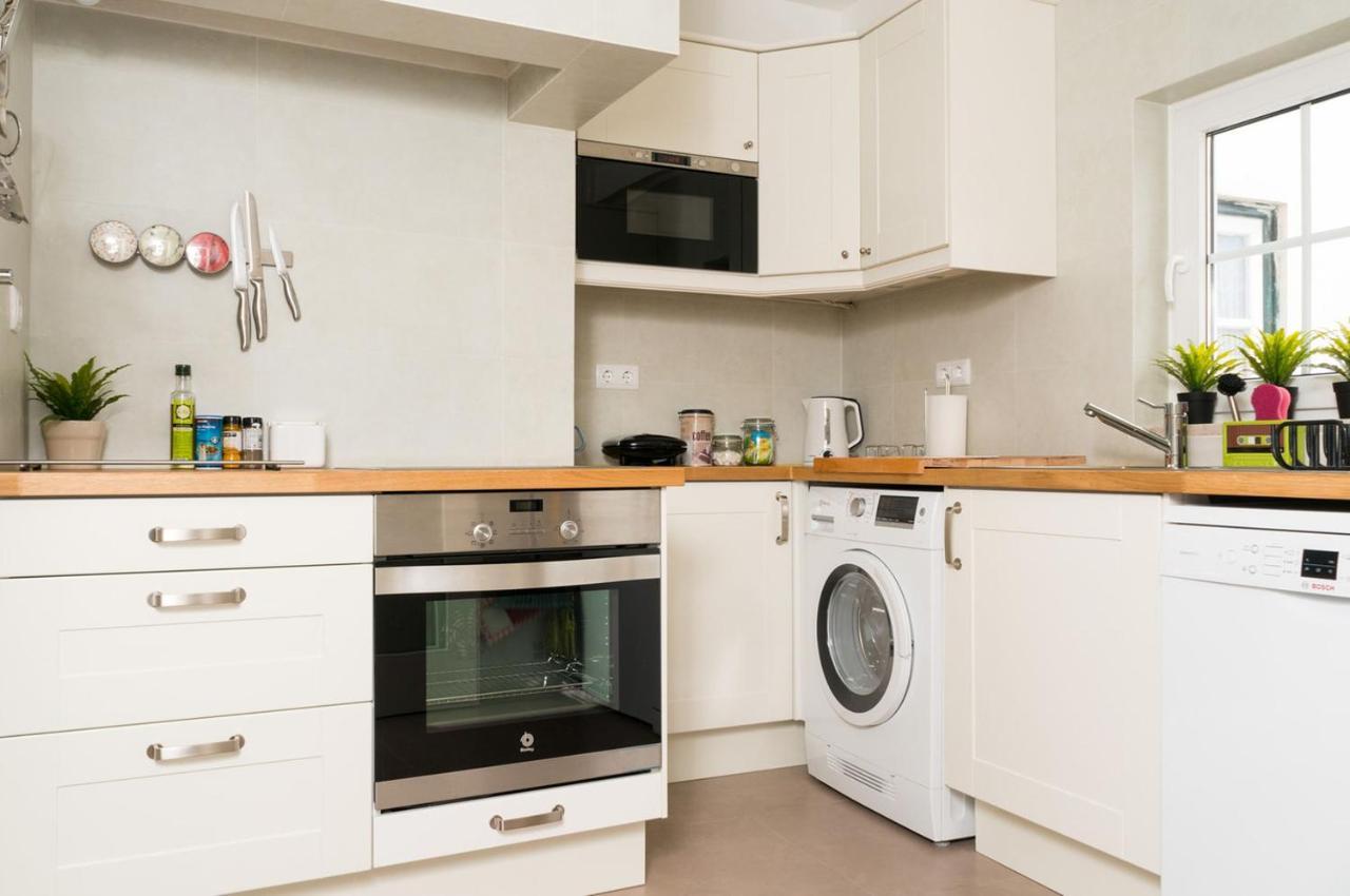 Stylish Lisbon Apartment In Alfama Екстериор снимка